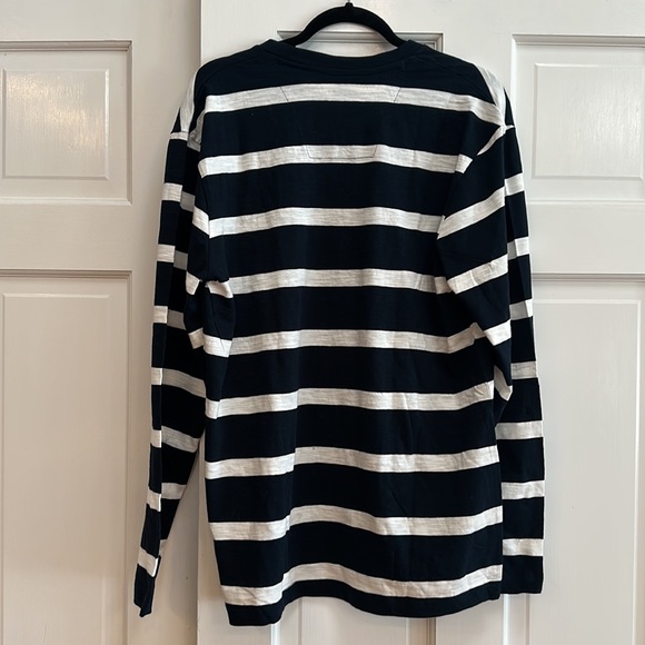 New men’s long sleeve shirt-smoke free home - Picture 2 of 2